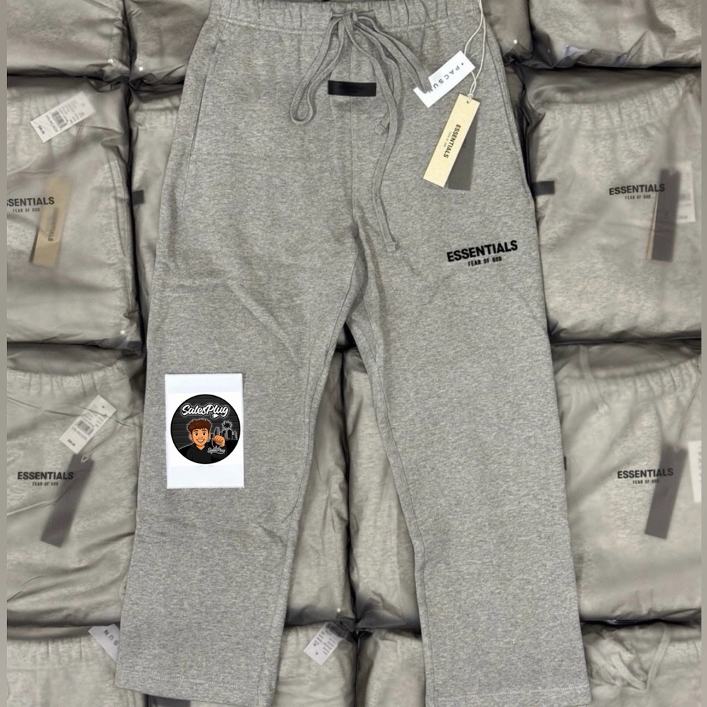 Fear Of God Essentials Dark Oatmeal SS22 Relaxed Sweatpants - Picture 1 of 11
